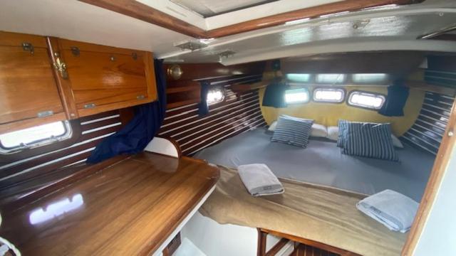 Spacious And Cozy Caribbean Boat In Barcelona Sant Adria de Besos Exterior photo